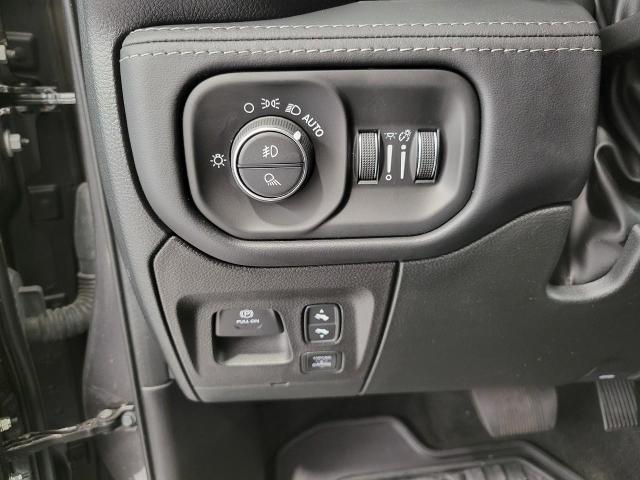 2022 Ram 1500 Vehicle Photo in Neenah, WI 54956