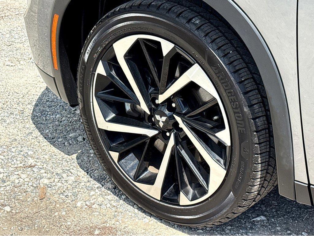 2024 Mitsubishi Outlander Vehicle Photo in SAVANNAH, GA 31406-4513