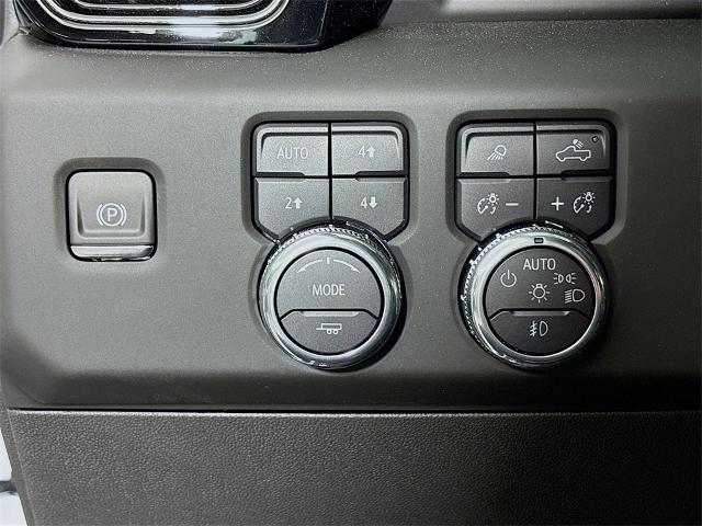 2025 GMC Sierra 1500 Vehicle Photo in PUYALLUP, WA 98371-4149