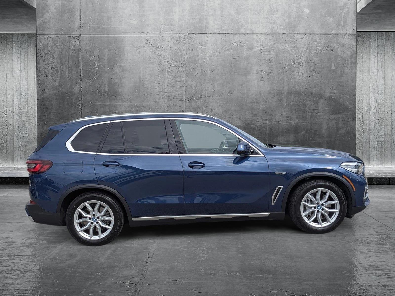 2022 BMW X5 xDrive45e Vehicle Photo in Delray Beach, FL 33444