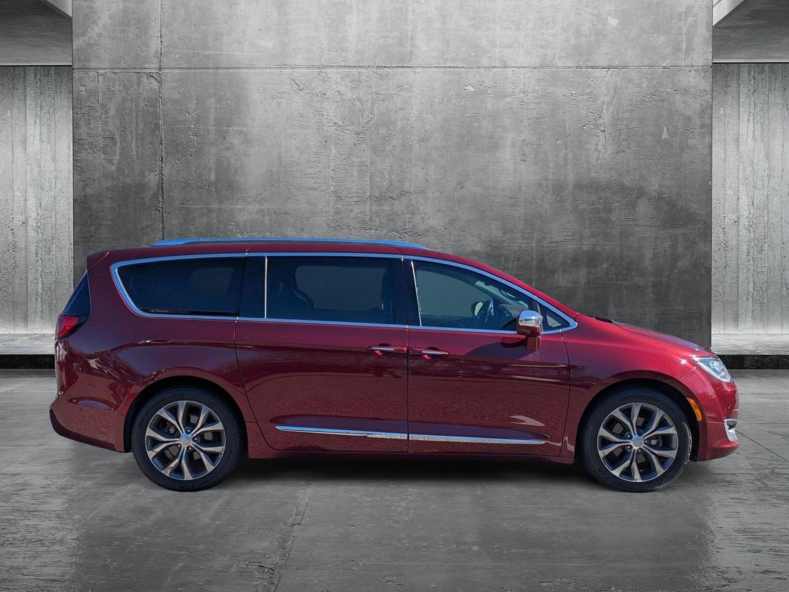 2017 Chrysler Pacifica Vehicle Photo in Clearwater, FL 33761