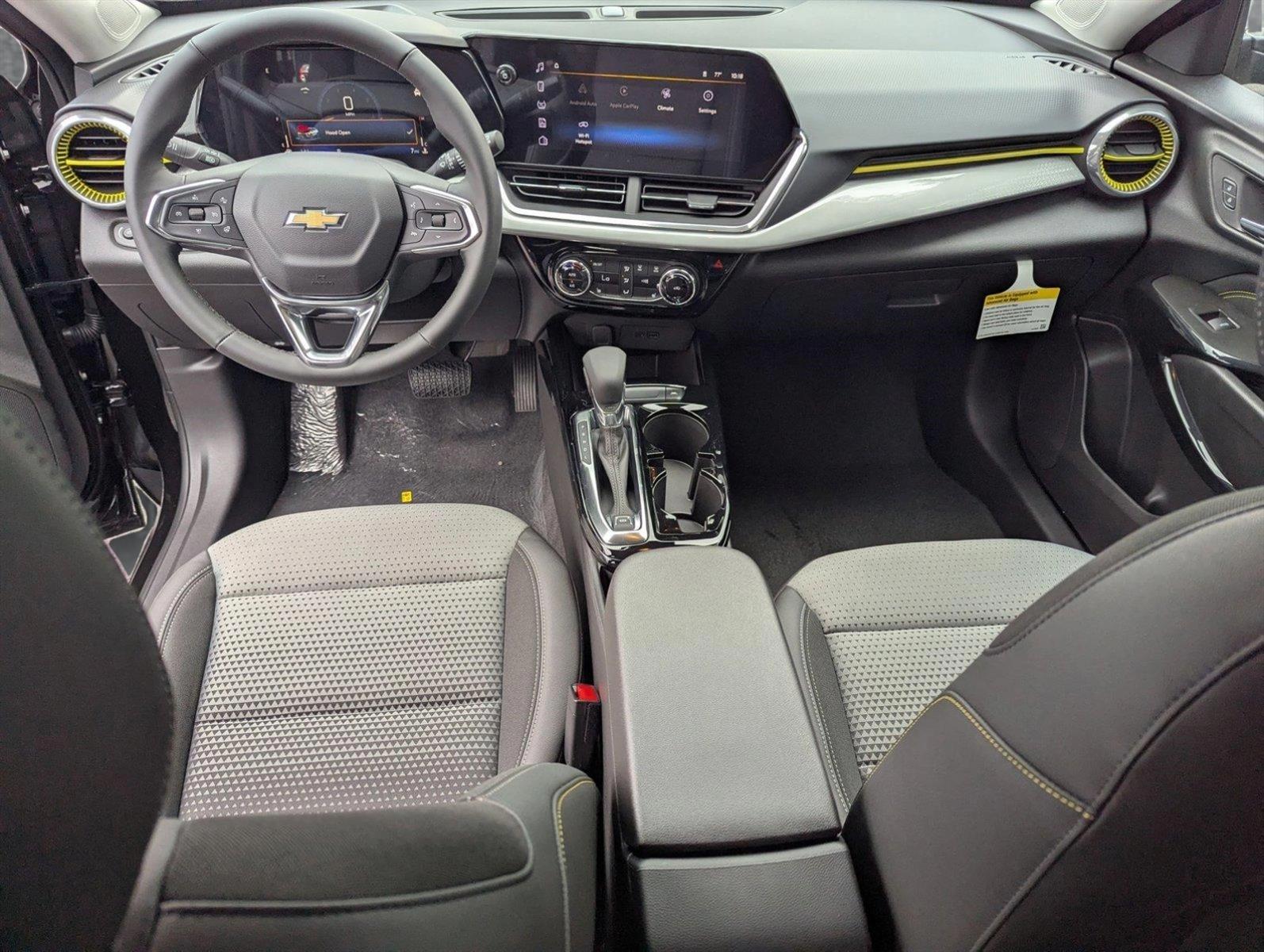 2025 Chevrolet Trax Vehicle Photo in GREENACRES, FL 33463-3207