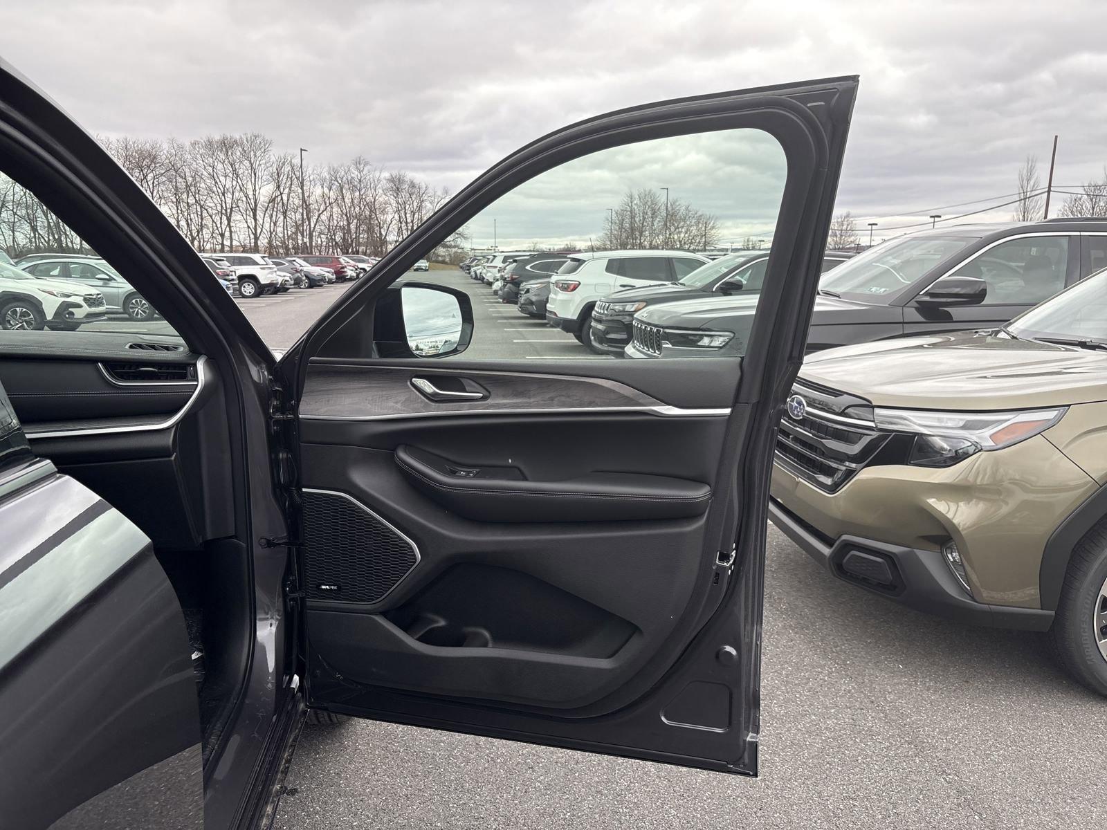 2024 Jeep Grand Cherokee 4xe Vehicle Photo in Mechanicsburg, PA 17050-1707