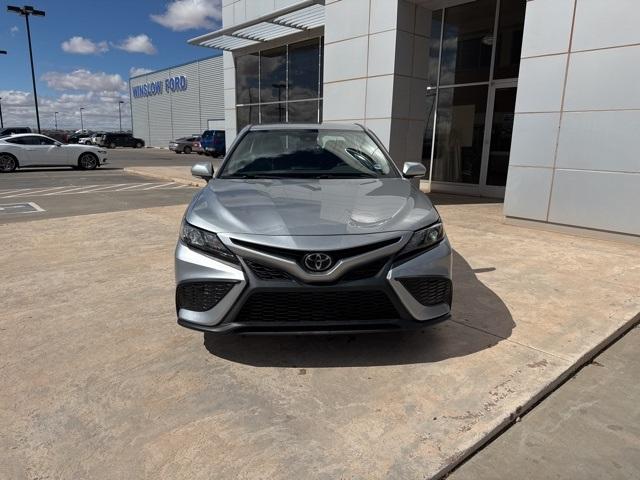 2022 Toyota Camry Vehicle Photo in Winslow, AZ 86047-2439