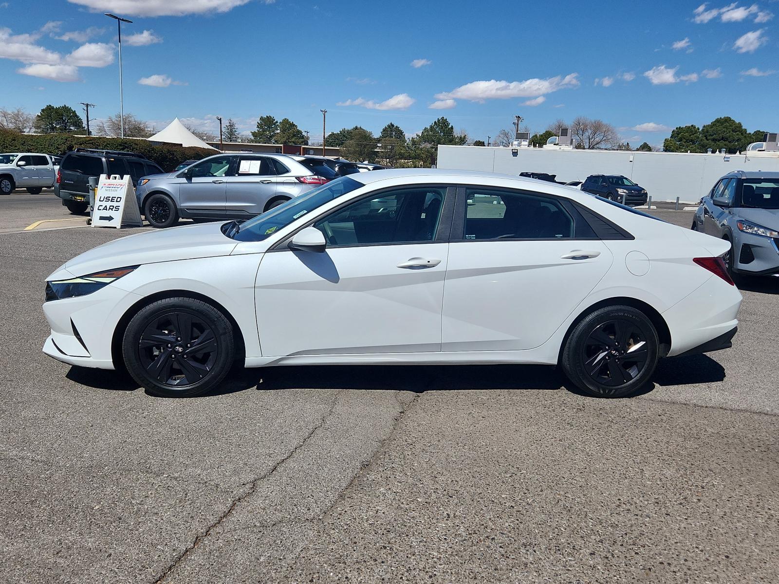 2021 Hyundai ELANTRA Vehicle Photo in Albuquerque, NM 87110