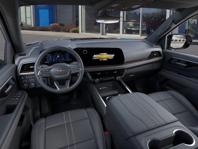 2025 Chevrolet Suburban Vehicle Photo in DANBURY, CT 06810-5034