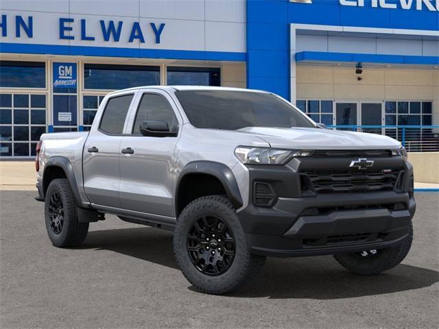 2025 Chevrolet Colorado Vehicle Photo in ENGLEWOOD, CO 80113-6708