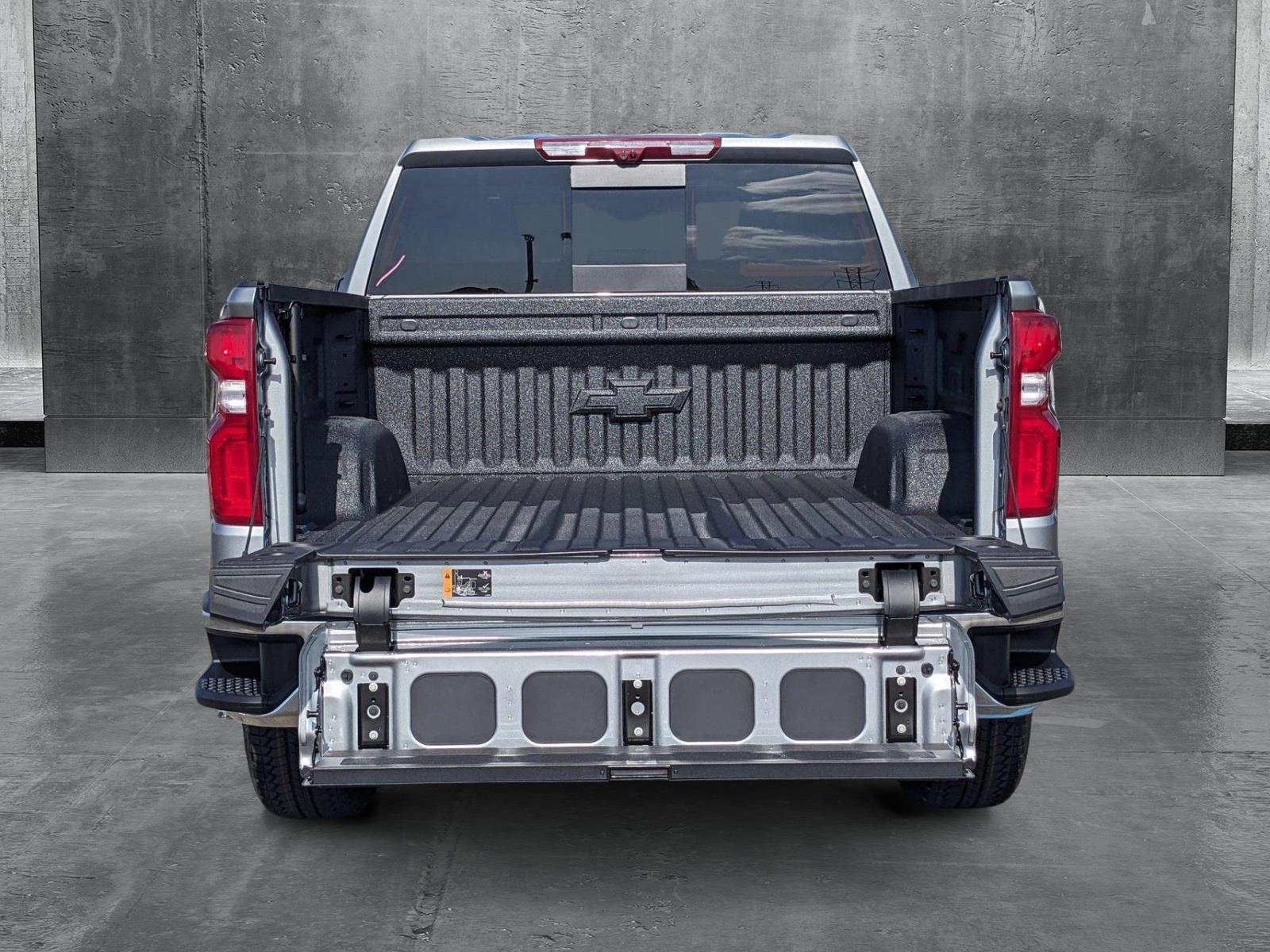 2025 Chevrolet Silverado 1500 Vehicle Photo in HOUSTON, TX 77034-5009