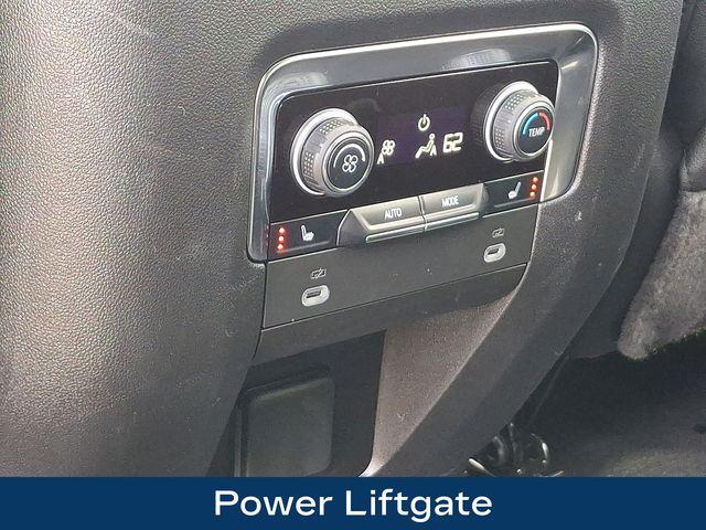 2024 Chevrolet Suburban Vehicle Photo in DANBURY, CT 06810-5034