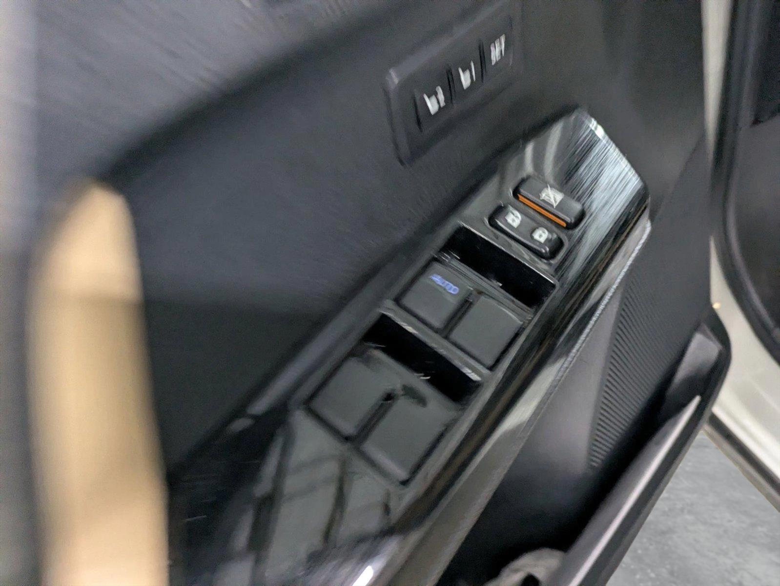 2018 Toyota RAV4 Vehicle Photo in Winter Park, FL 32792