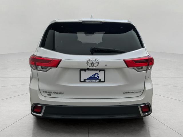 2018 Toyota Highlander Vehicle Photo in GREEN BAY, WI 54303-3330