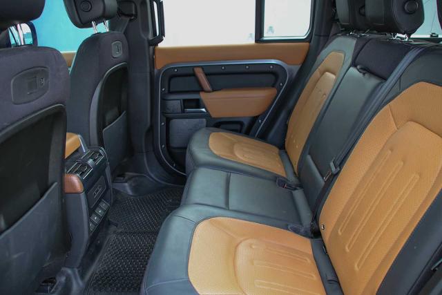 2020 Defender Vehicle Photo in SUGAR LAND, TX 77478