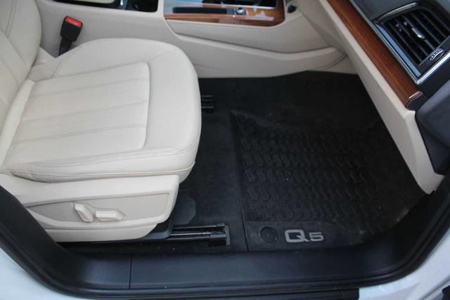 2022 Audi Q5 Vehicle Photo in HOUSTON, TX 77090