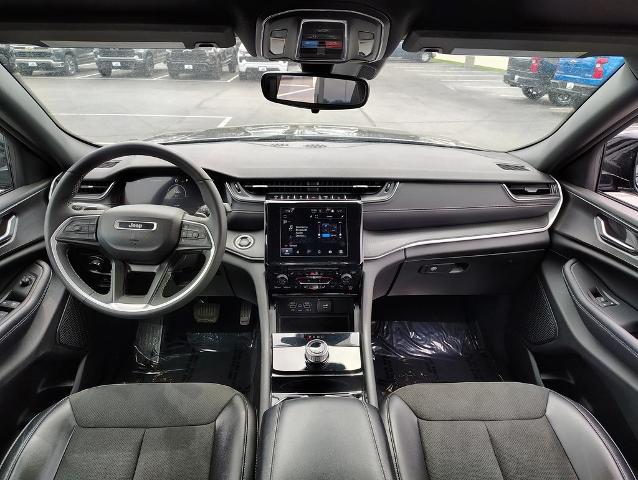 2023 Jeep Grand Cherokee Vehicle Photo in GREEN BAY, WI 54304-5303