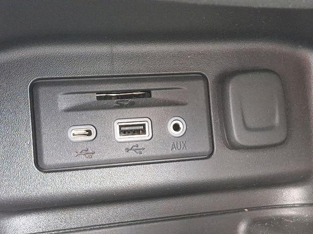 2022 Chevrolet Equinox Vehicle Photo in DANBURY, CT 06810-5034