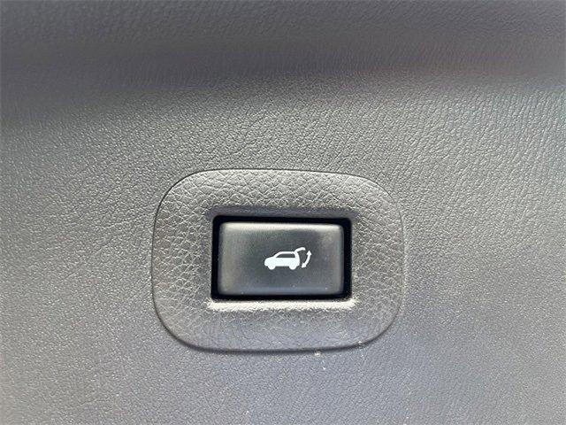 2016 INFINITI QX80 Vehicle Photo in Willow Grove, PA 19090