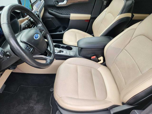 2020 Ford Escape Vehicle Photo in DENTON, TX 76210-9321