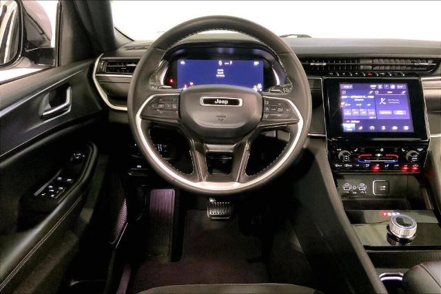 2024 Jeep Grand Cherokee L Vehicle Photo in Kansas City, MO 64114