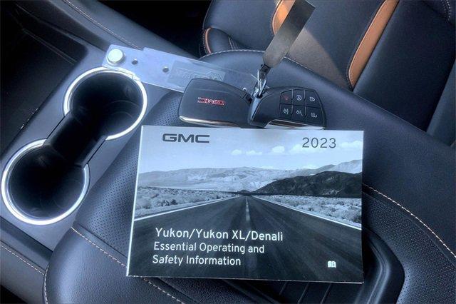 2023 GMC Yukon Vehicle Photo in KANSAS CITY, MO 64114-4545