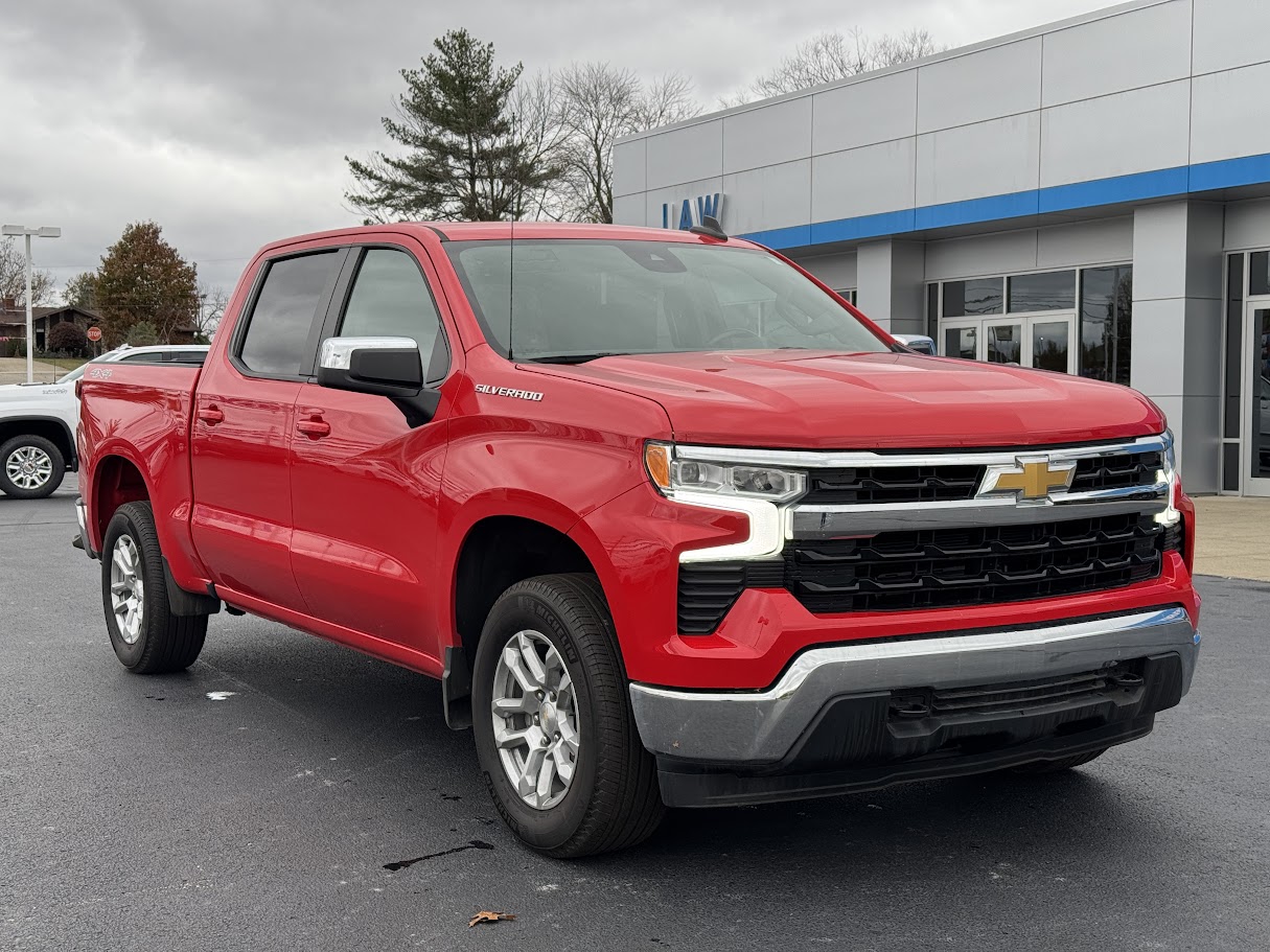 2022 Chevrolet Silverado 1500 Vehicle Photo in BOONVILLE, IN 47601-9633