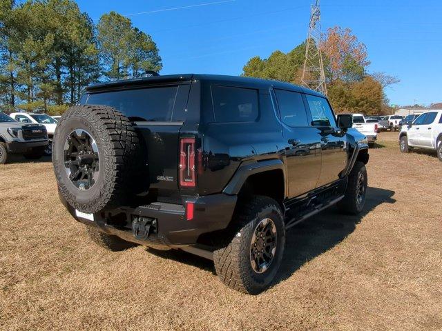 2025 GMC HUMMER EV SUV Vehicle Photo in ALBERTVILLE, AL 35950-0246