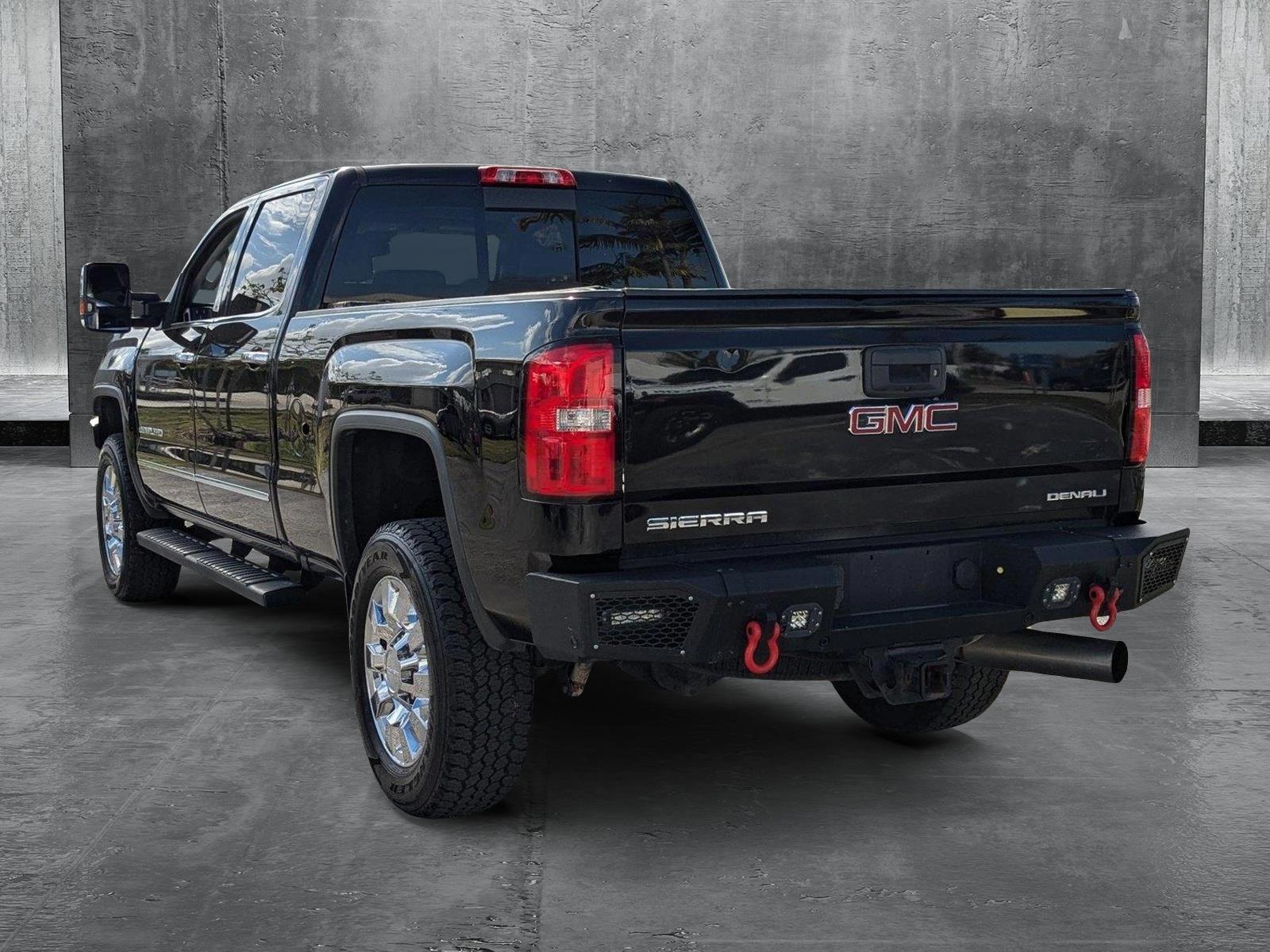 2018 GMC Sierra 2500 HD Vehicle Photo in Miami, FL 33015