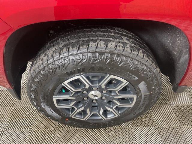 2025 Chevrolet Colorado Vehicle Photo in PHOENIX, AZ 85014-3381