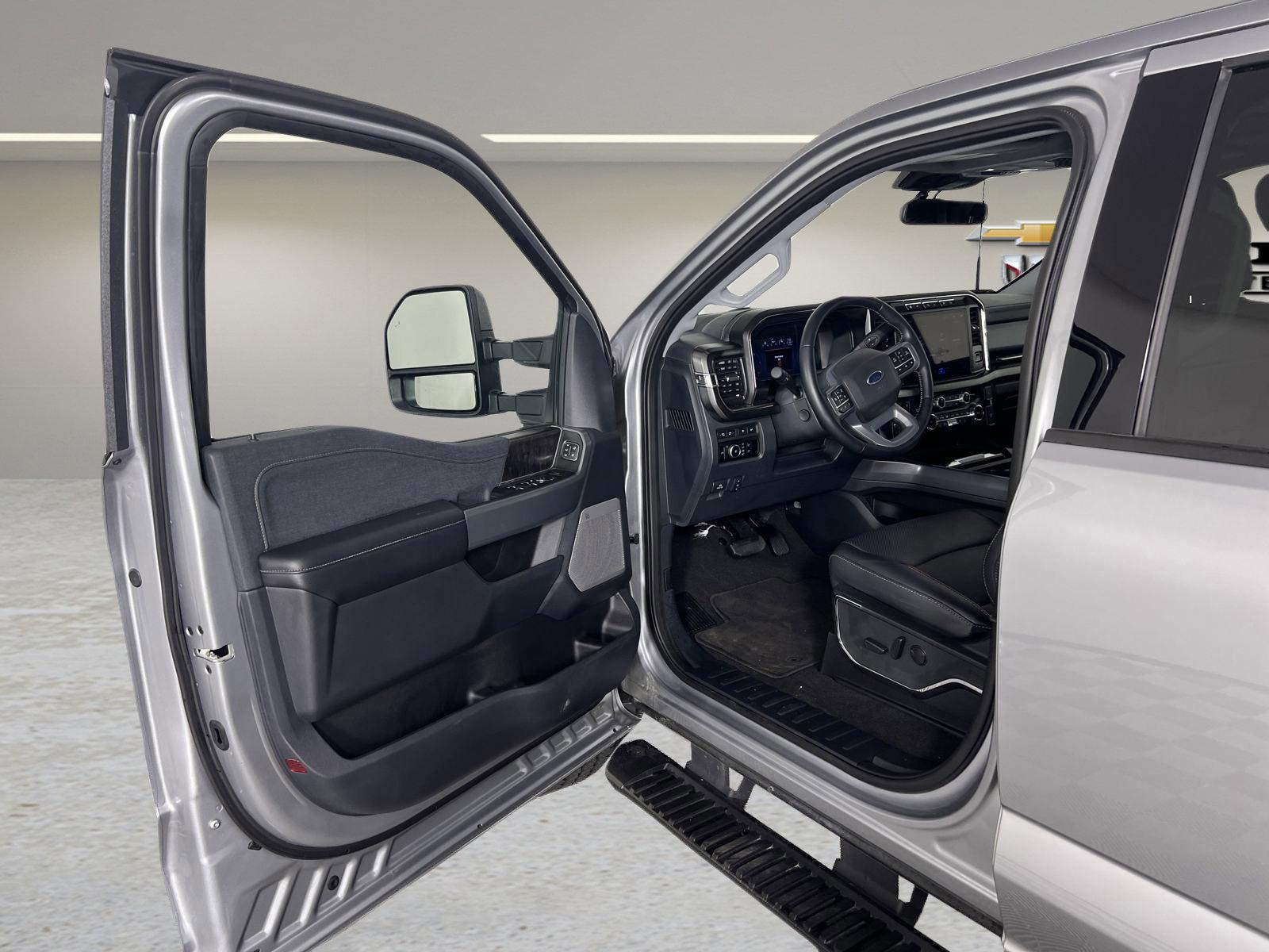 2024 Ford Super Duty F-250 SRW Vehicle Photo in GEORGETOWN, TX 78626-7508