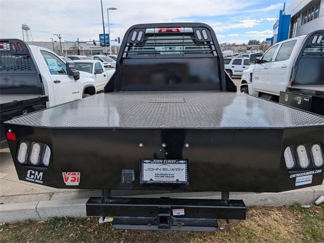 2024 Chevrolet Silverado Chassis Cab Vehicle Photo in ENGLEWOOD, CO 80113-6708