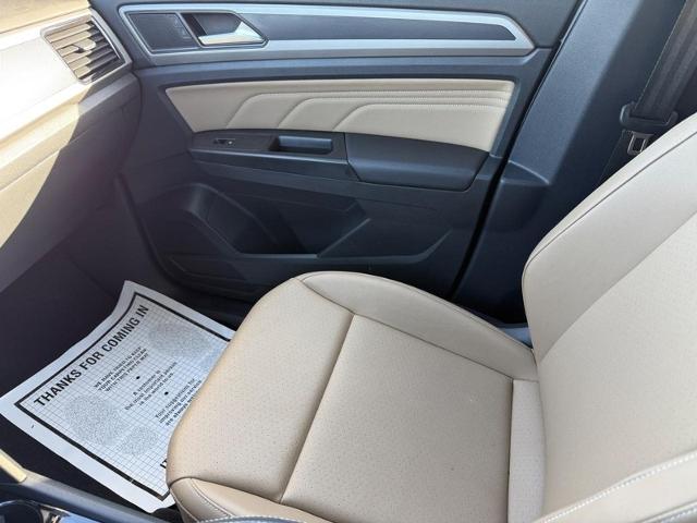 2020 Volkswagen Atlas Cross Sport Vehicle Photo in COLUMBIA, MO 65203-3903