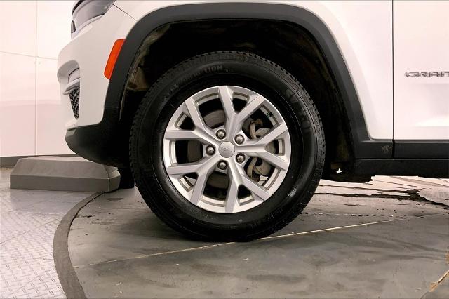 2023 Jeep Grand Cherokee Vehicle Photo in Kansas City, MO 64114