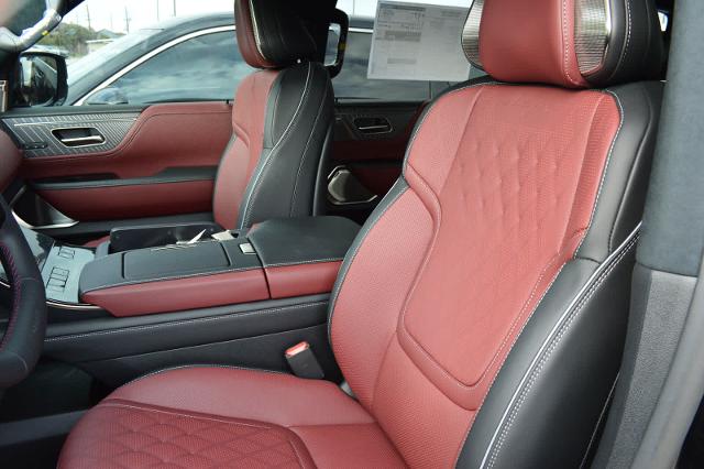 2025 INFINITI QX80 Vehicle Photo in Houston, TX 77090