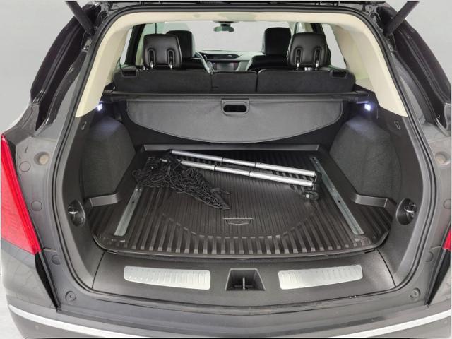 2017 Cadillac XT5 Vehicle Photo in APPLETON, WI 54914-4656