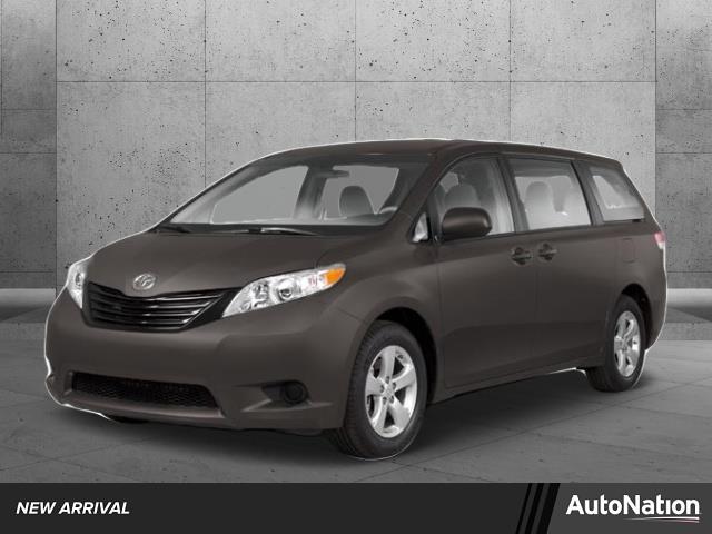 2013 Toyota Sienna Vehicle Photo in Davie, FL 33331