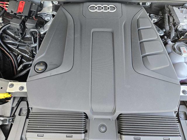 2025 Audi Q7 Vehicle Photo in SUGAR LAND, TX 77478