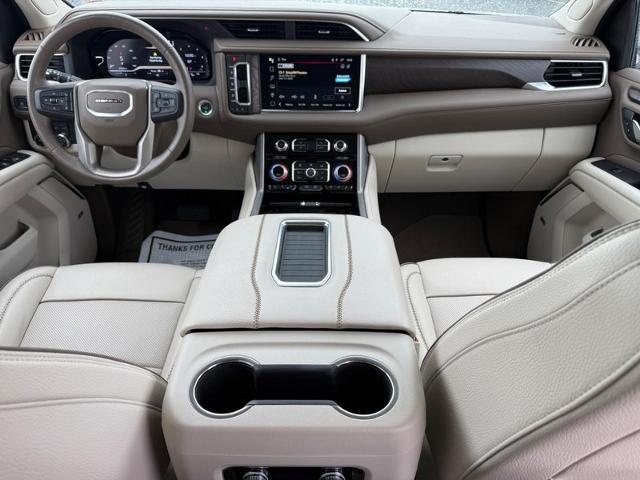 2023 GMC Yukon Vehicle Photo in COLUMBIA, MO 65203-3903