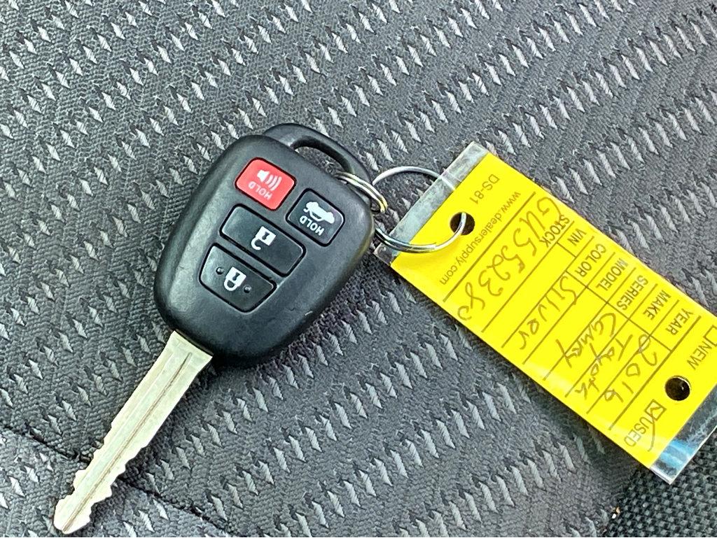 2016 Toyota Camry Vehicle Photo in POOLER, GA 31322-3252
