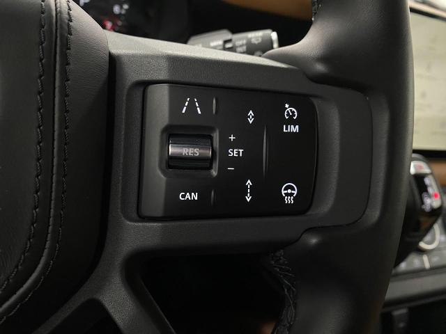 2024 Defender Vehicle Photo in Appleton, WI 54913