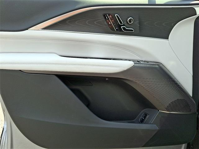 2025 Cadillac LYRIQ Vehicle Photo in ALLENTOWN, PA 18103-7399