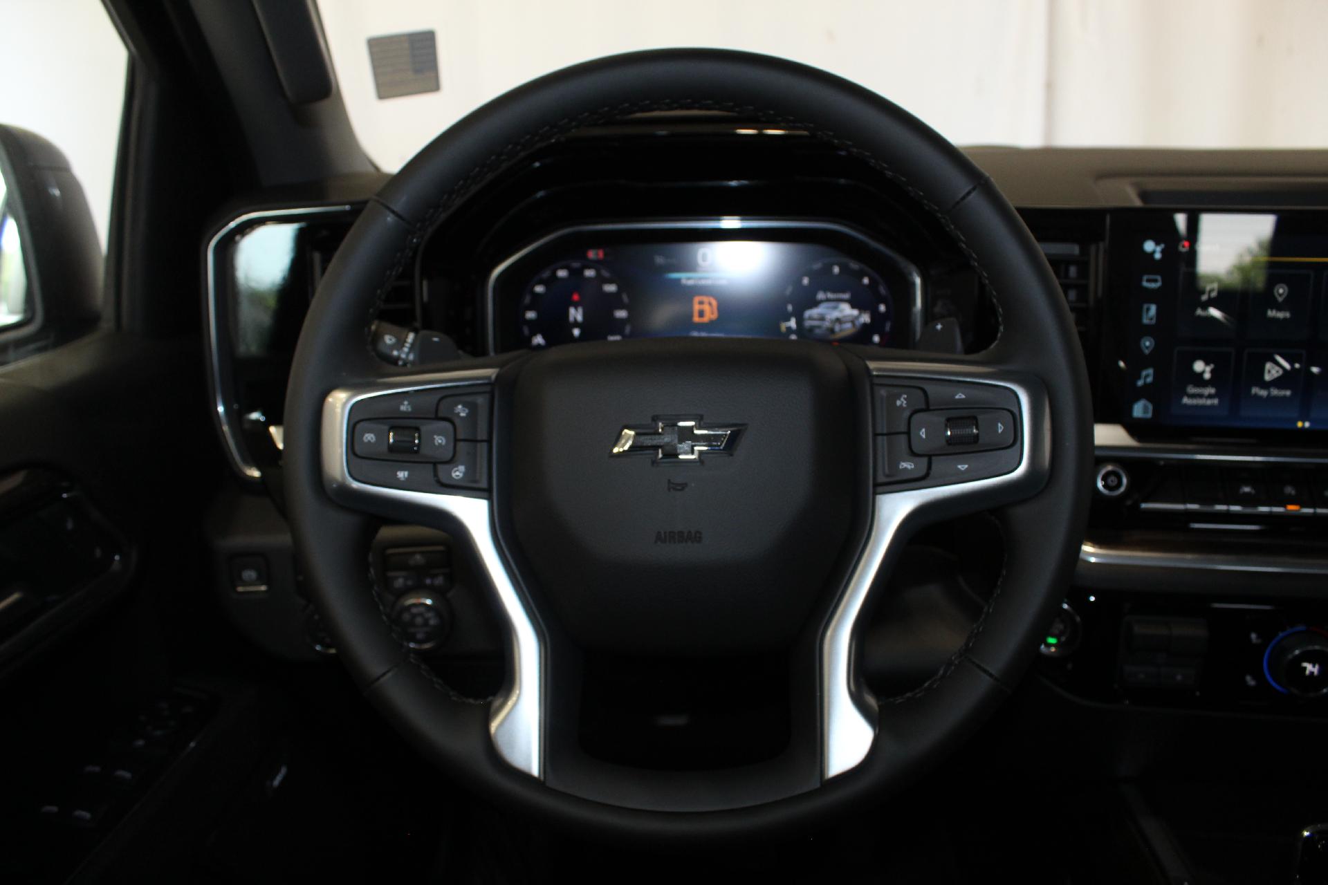 2025 Chevrolet Silverado 1500 Vehicle Photo in NORTHAMPTON, MA 01060-1120