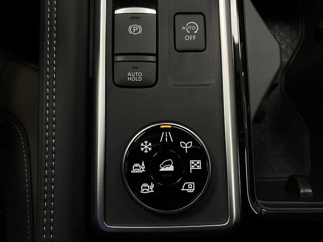 2025 Nissan Pathfinder Vehicle Photo in Appleton, WI 54913