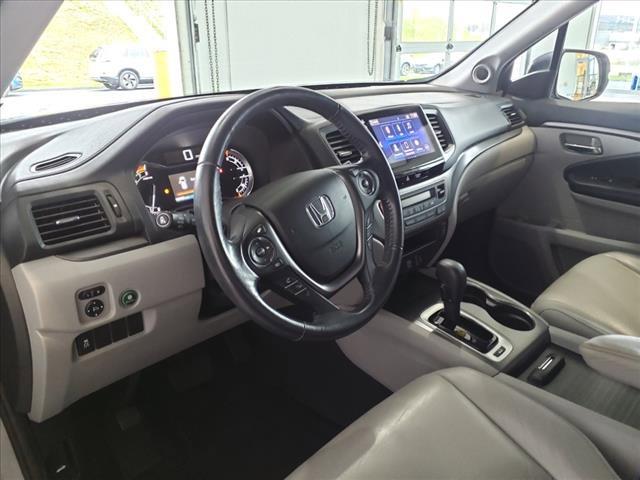 2017 Honda Pilot Vehicle Photo in INDIANA, PA 15701-1897