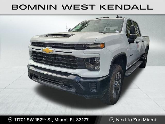 Used 2024 Chevrolet Silverado 2500HD Custom with VIN 2GC1YME75R1103832 for sale in Miami, FL