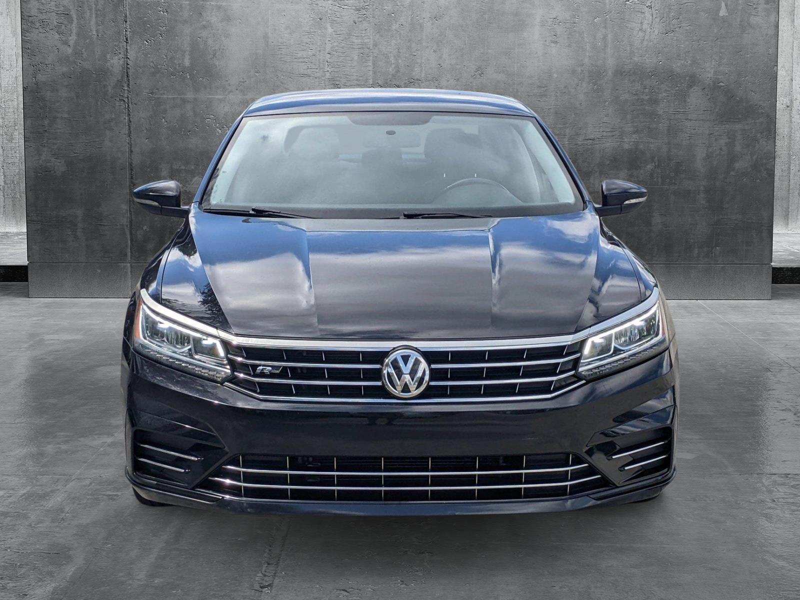 2018 Volkswagen Passat Vehicle Photo in PEMBROKE PINES, FL 33024-6534