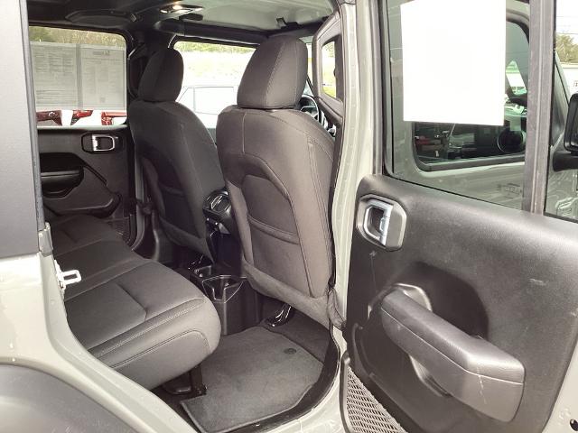 2022 Jeep Wrangler Vehicle Photo in Gardner, MA 01440