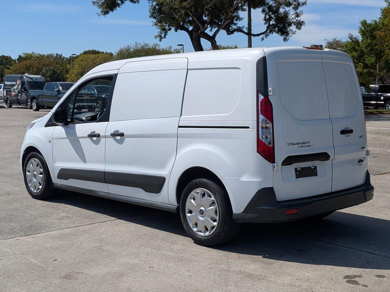 2016 Ford Transit Connect Vehicle Photo in PEMBROKE PINES, FL 33024-6534