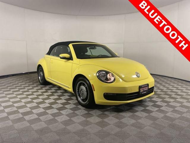 2013 Volkswagen Beetle Convertible Vehicle Photo in MEDINA, OH 44256-9001