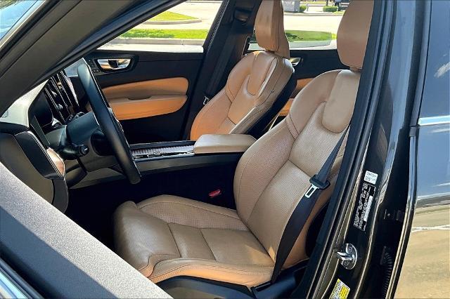 2022 Volvo XC60 Vehicle Photo in Houston, TX 77007