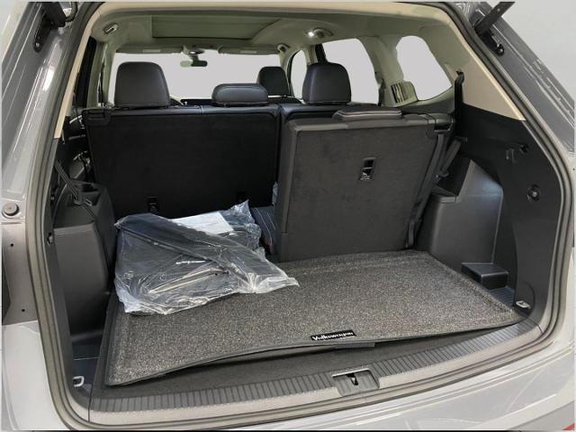2025 Volkswagen Atlas Vehicle Photo in Appleton, WI 54913