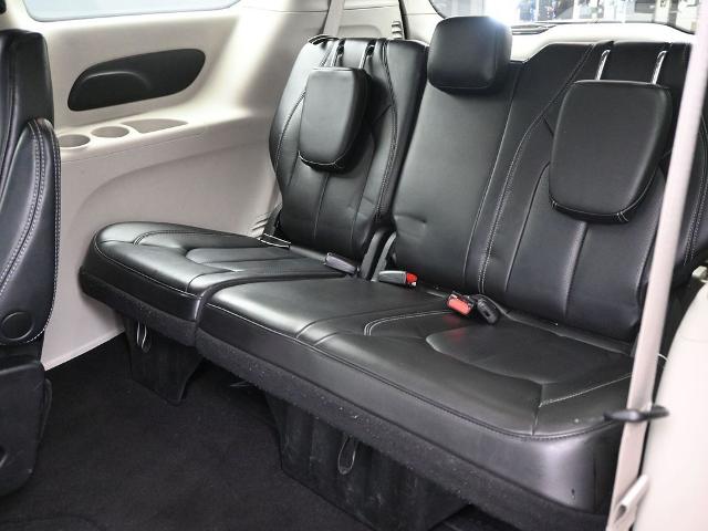 2023 Chrysler Pacifica Vehicle Photo in Cedar Rapids, IA 52402